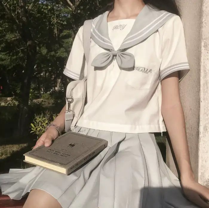穿警服的那些女孩儿